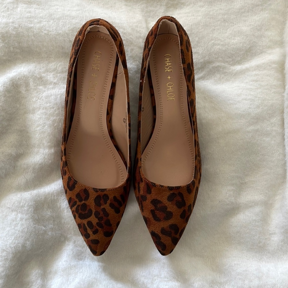 Cheetah block heeled pointed shoes